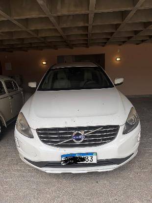 VOLVO XC60 2.4 D5 KINETIC DIESEL AWD 4P AUTOMÁTICO